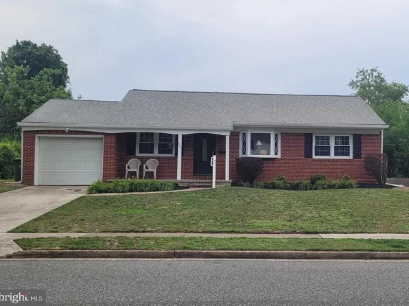 820 Jamestown Rd, Turnersville, NJ 08012