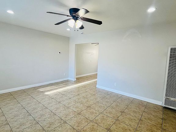 3rd image of 870-878 E Chase Ave #876