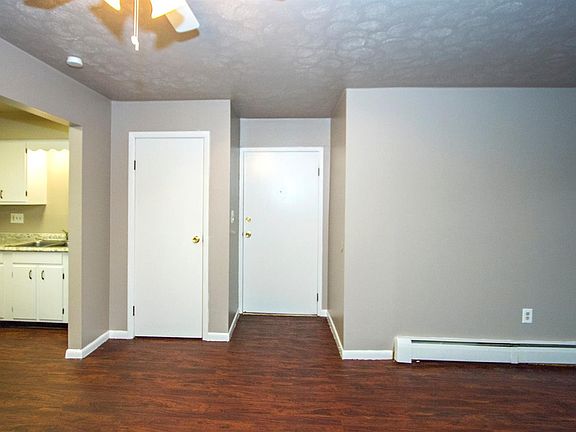 4th image of 2704 Cypress Way APT 1