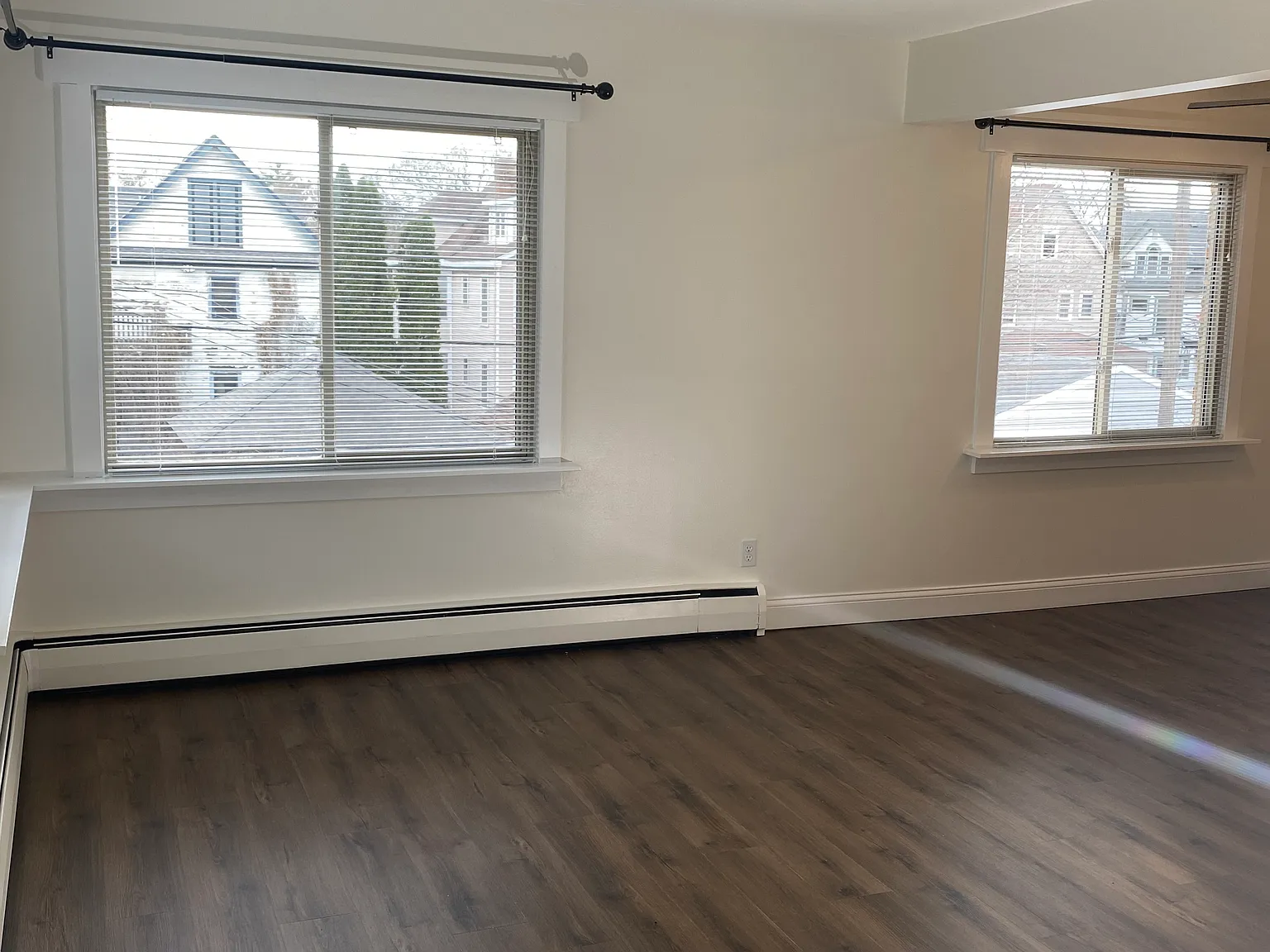 1 bed, 575 sqft, $1,165 — Photo 3