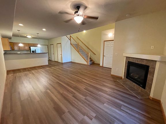 2nd image of 217 Brentwood Dr