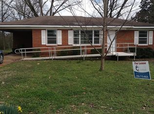2303 Redfern St SW, Huntsville, AL 35805