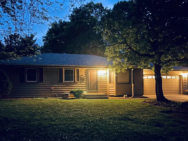 10216 Washburn Cir S — Photo 17