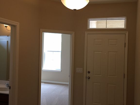 2nd image of 1039 Lancelot Dr.
