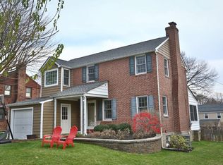 406 Crest Rd, Oreland, PA 19075