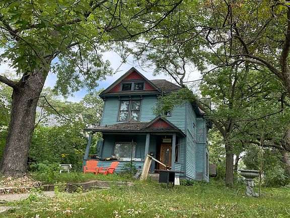 4th image of 1893 Saint Anthony Ave