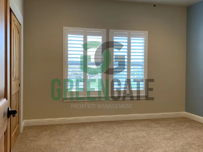 11164 Carrolton Rd — Photo 6