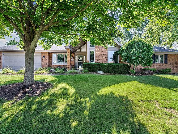 2nd image of 16101 S Oak Valley Trl
