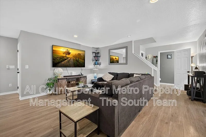 3 bed, 2.5 bath, 1654 sqft, $2,945 — Photo 4