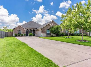 4059 Basswood Dr, Dickinson, TX 77539