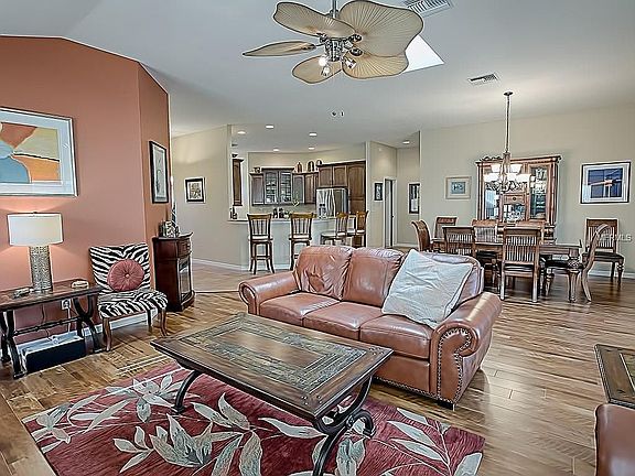 4th image of 16749 SE 78th Live Oak Ave