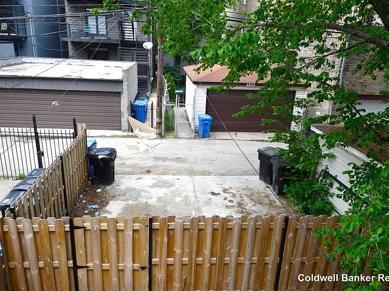 2226 W Warren 1st Fl #1ST FL — Photo 13