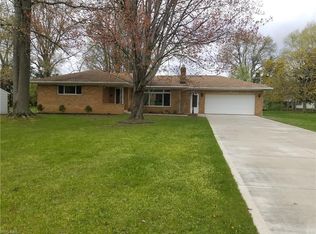 10084 Delsy Dr, North Royalton, OH