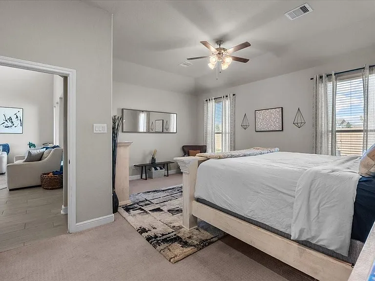 2417 Lake Mist Dr — Photo 23