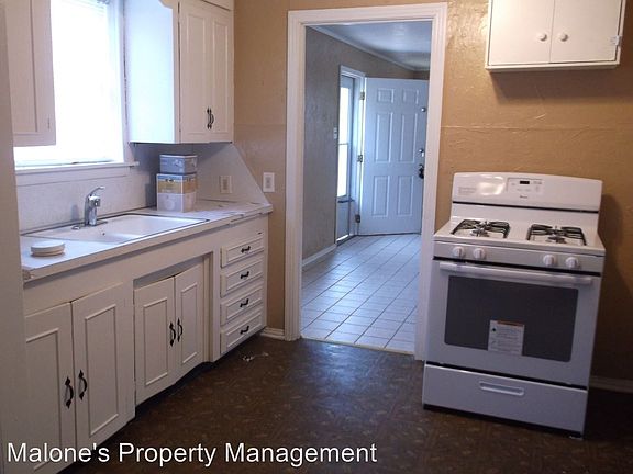4th image of 4612 SE 22nd St