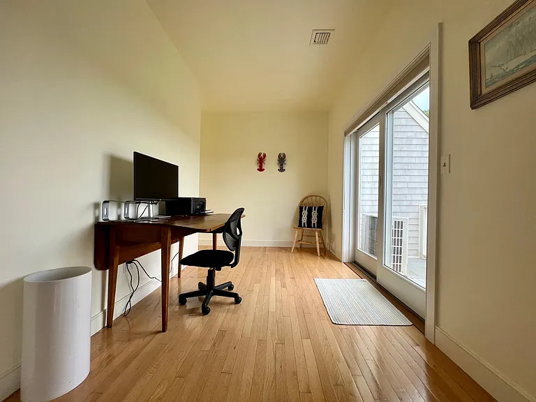 15 Hammersmith Rd #16 — Photo 14
