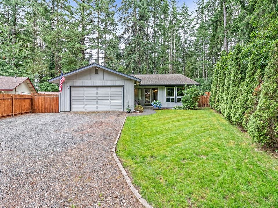 1st image of 13907 Lakeview Way NW