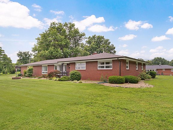 5th image of 635 Valley View Drive