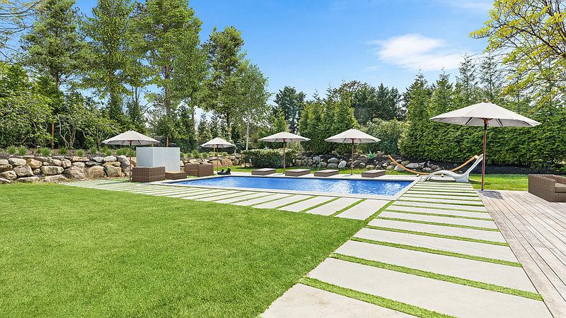 4 Cheviot Rd, Southampton, NY 11968 | Out East