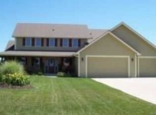 213 Signal Ridge Dr, Baldwin City, KS 66006