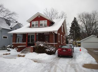 514 Hoyles Ave, Aurora, IL 60505