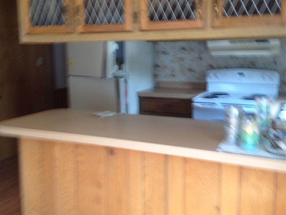2nd image of 10 Lilac Ln