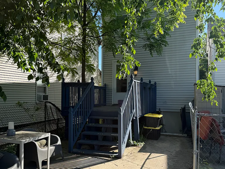 16H Winters Ln — Photo 2