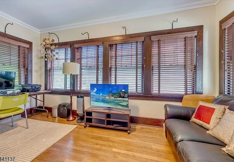 44 Walnut Cres — Photo 16