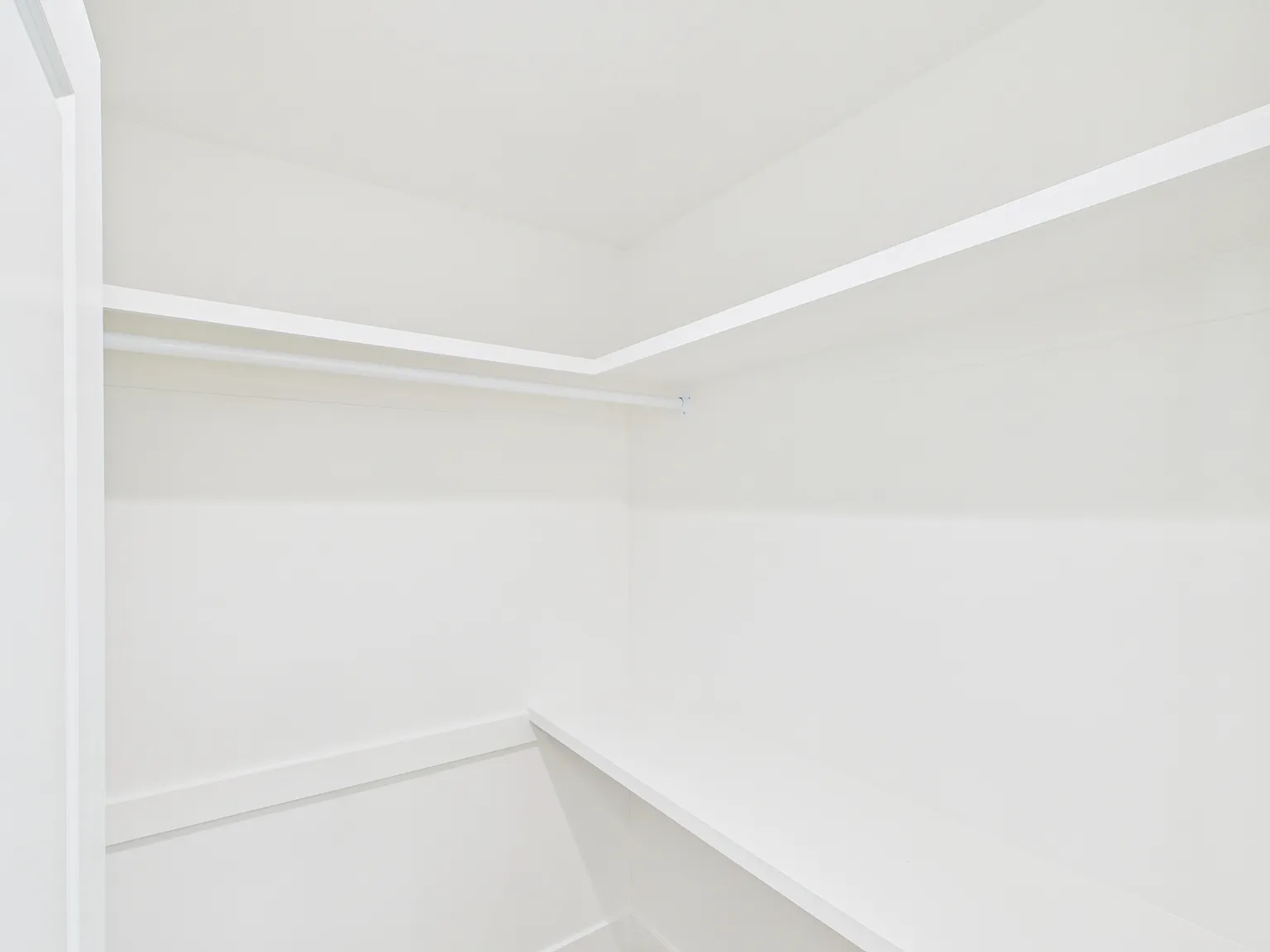 2 bed, 1100 sqft, $4,750 — Photo 3