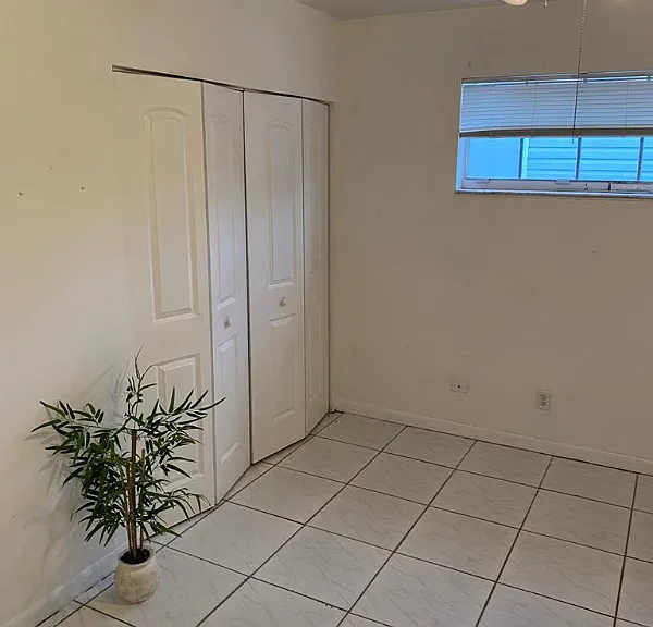 17201 NW 53rd Ave — Photo 1