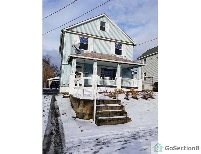 74 Tremble Ave photo 1