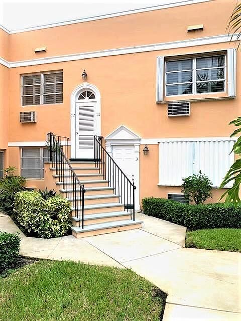 1st image of 101 S Golfview Rd APT 11