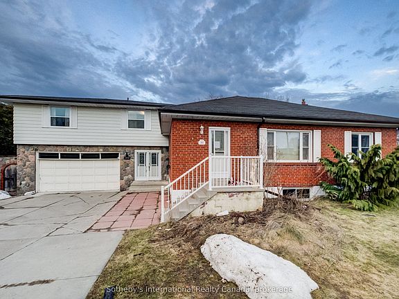 3rd image of 1478 Altona Rd