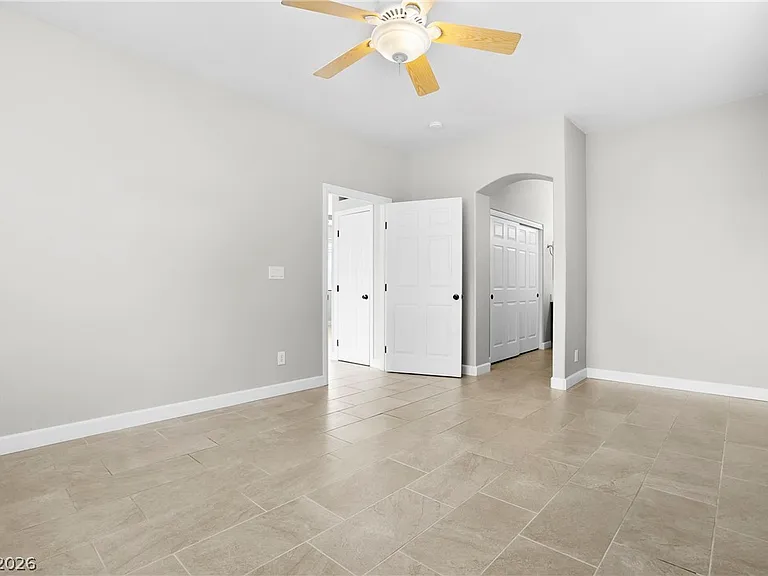 8824 Iron Hitch Ave — Photo 14