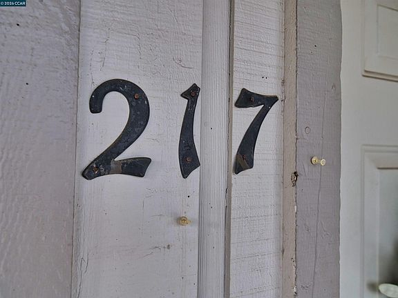 2nd image of 219 Kingston Ln