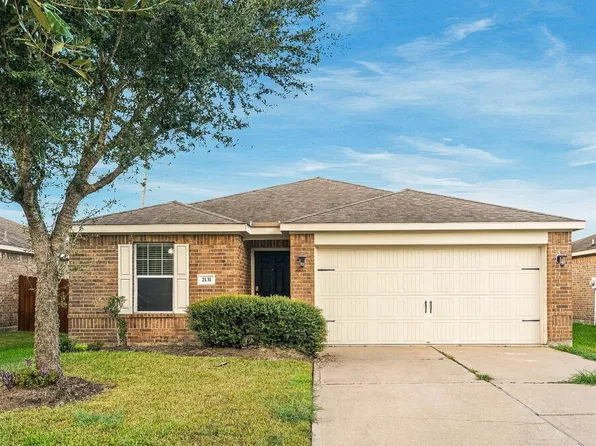 2131 Golden Topaz Dr, Rosharon, TX 77583