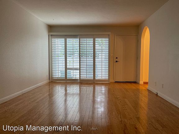 3rd image of 1267 Ramona Dr
