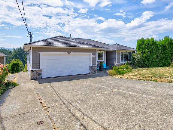 3rd image of 1059 Thorpe Ave