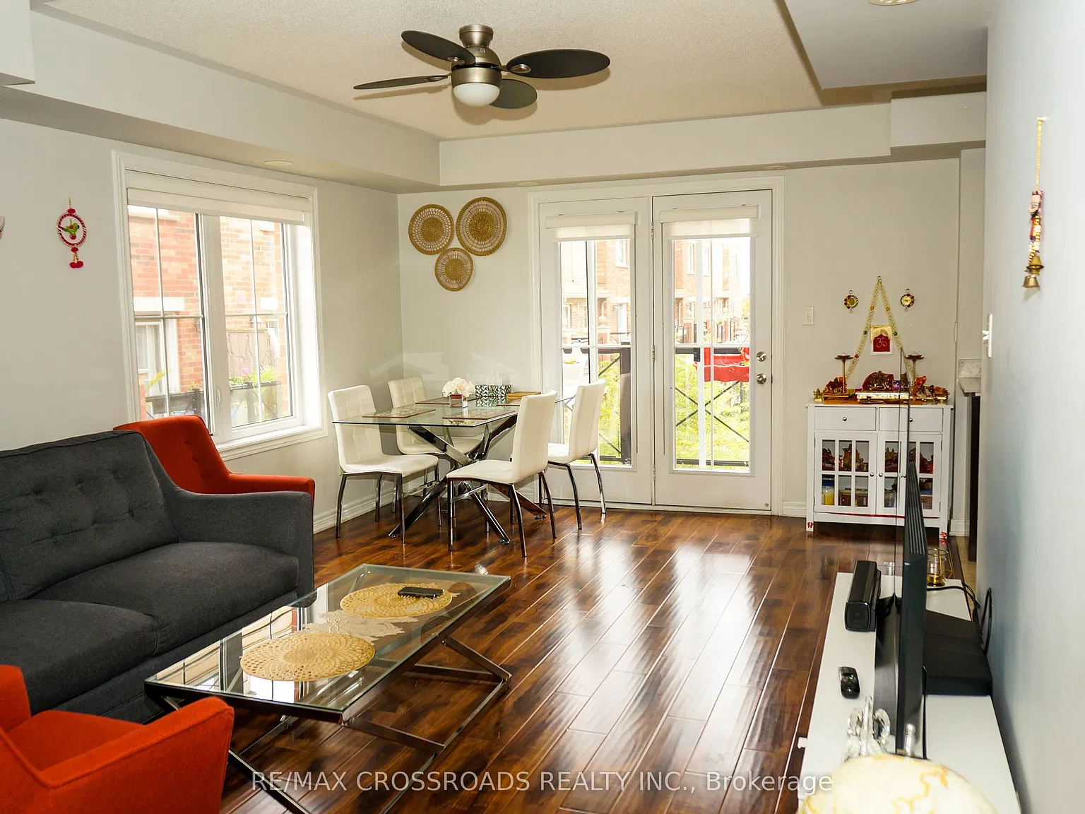 2 bed, $2,700 — Photo 4