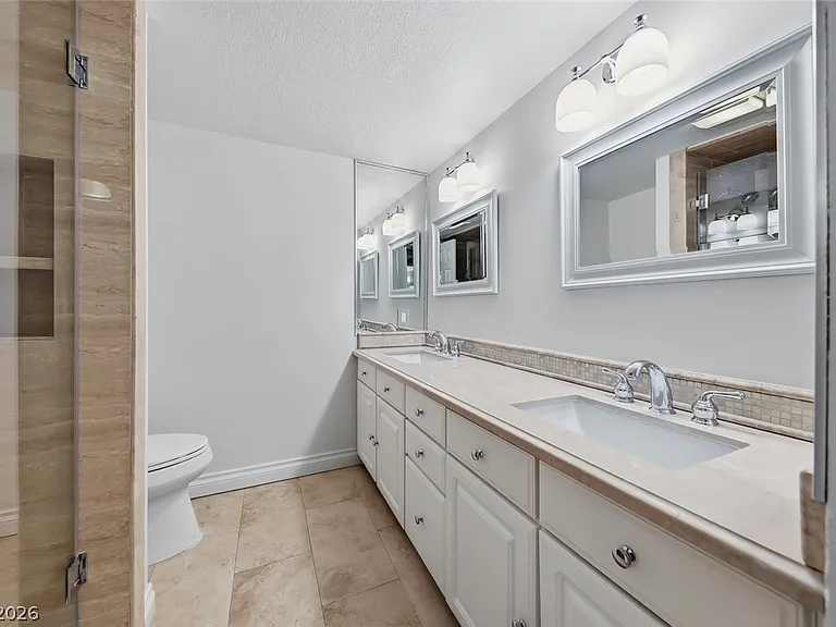 205 E Harmon Ave #405 — Photo 17
