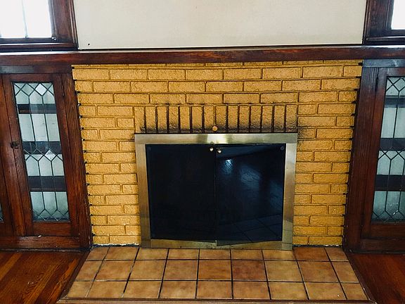 4th image of 1734 E 290th St