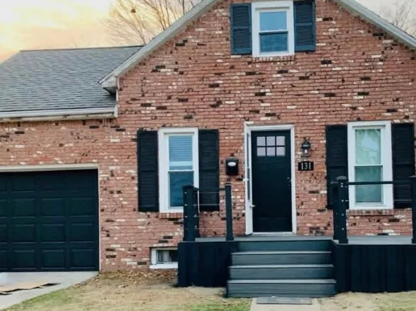 131 N Maplewood St, Wauseon, OH 43567