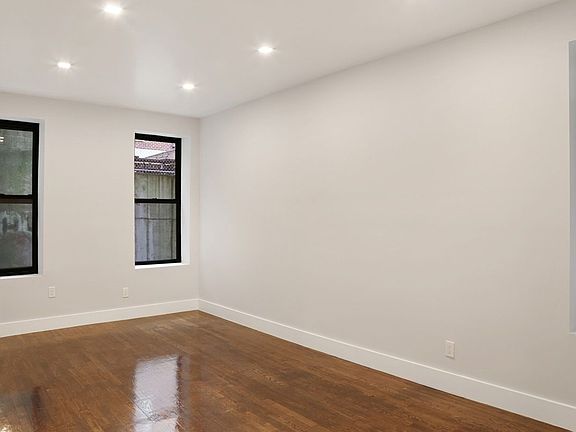 3rd image of 118 E 103rd St APT 4