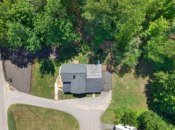 148 Center St, Ashburnham, MA 01430