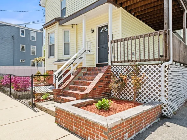 29 Hanson St #1, Somerville, MA 02143