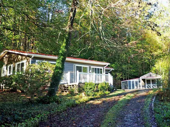 301 Woodall Rd, Tiger, GA 30576