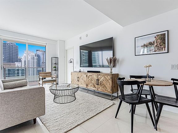 4th image of 1300 Brickell Bay Dr APT 3601