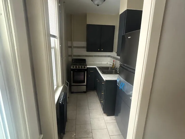 12 Pleasant St — Photo 7