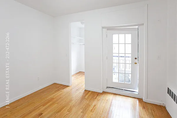 Rented by J. Lemle Real Estate | media 26