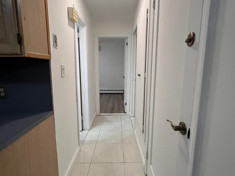 Lucille Ave — Photo 8